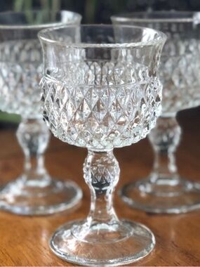 Indiana Glass Diamond Point Clear Wine Glass Goblet EAPG Vintage 70s Mid Century